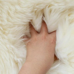 オーストラリア産高品質シープスキンラグ:厚手の長毛、快適さと贅沢さの完璧な融合(Sheepskin)