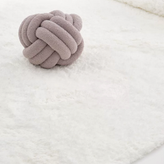 超極厚 50mm!65万針の超高密度織りで作られた高級カーペット( Purr Fur)