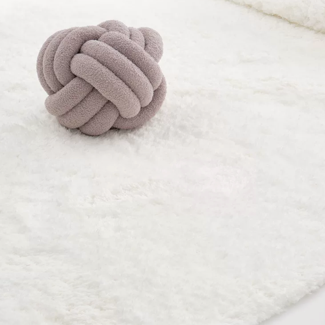 超極厚 50mm！65万針の超高密度織りで作られた高級カーペット（ Purr Fur）