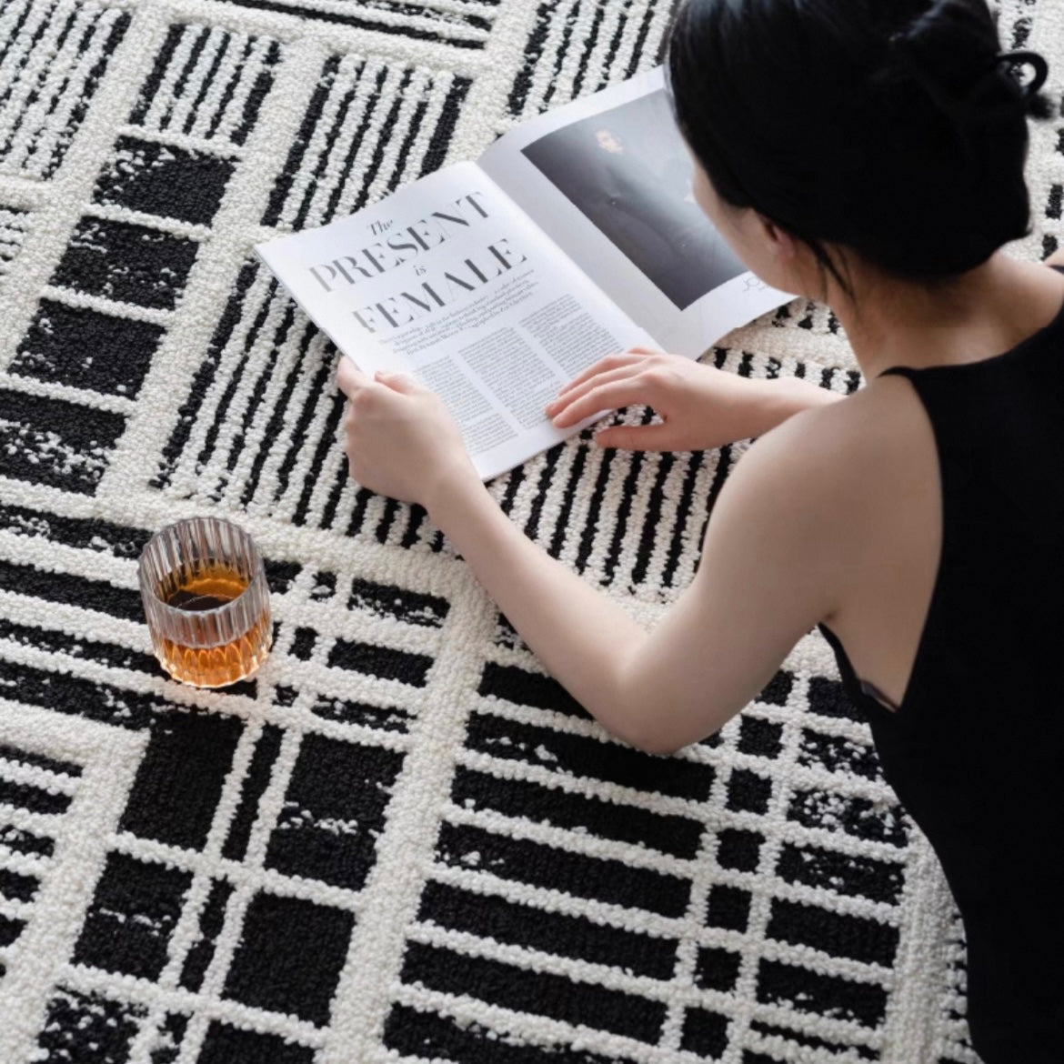 定番北欧風3Dデザインのウィルトン織カーペット（Celluloid）