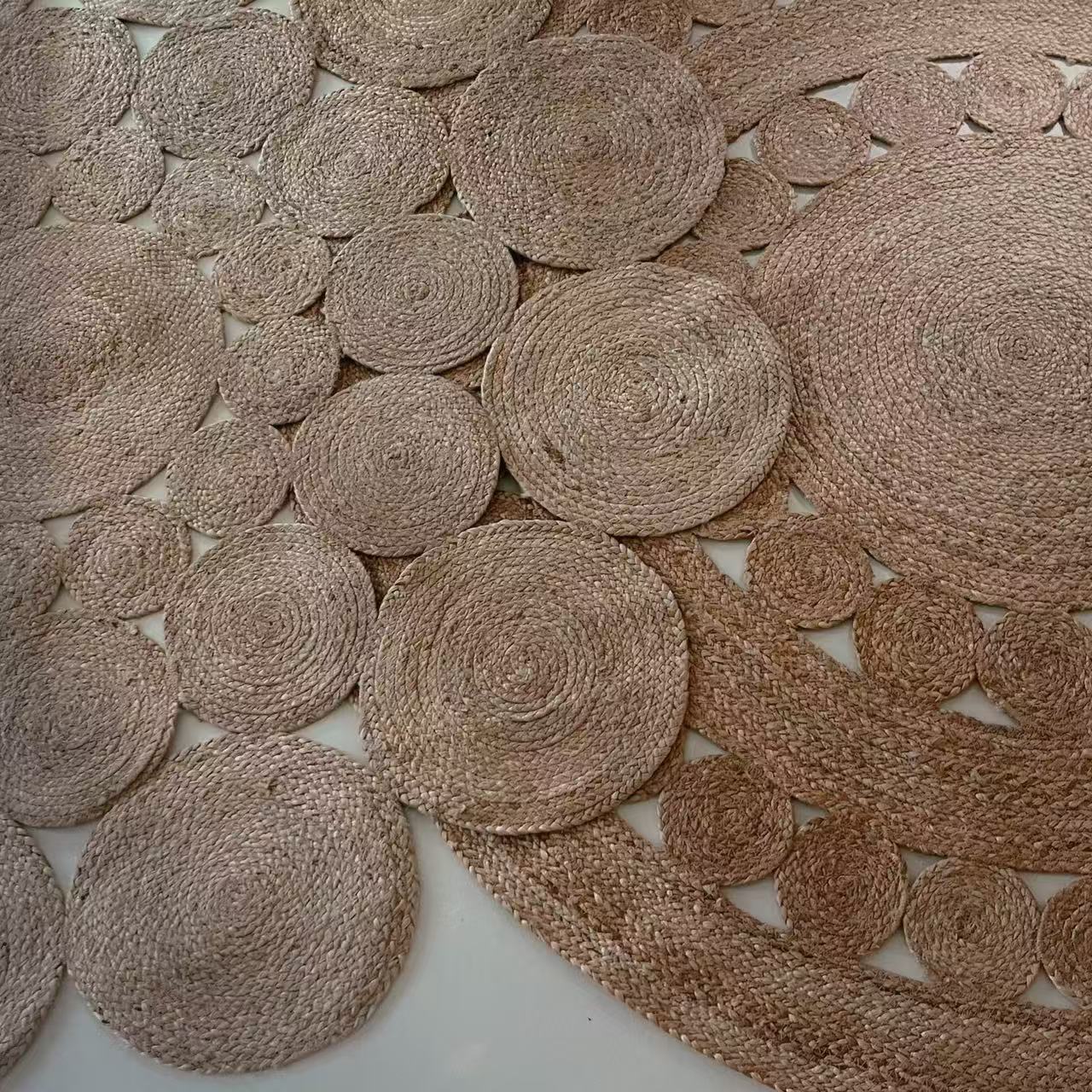 夏季に適した天然ジュート製カーペット（Bouquet）