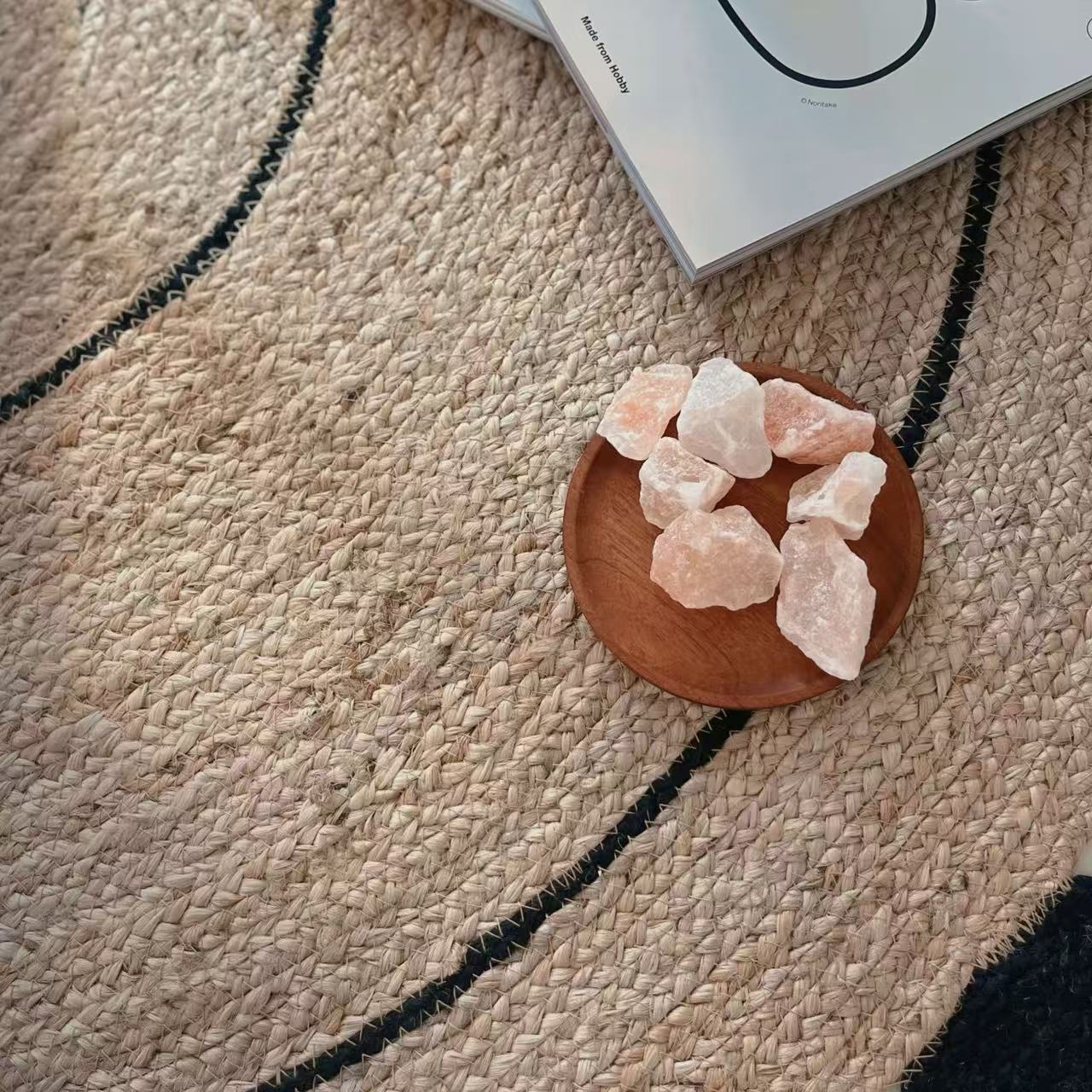 夏季に適した天然ジュート製カーペット（Planet）